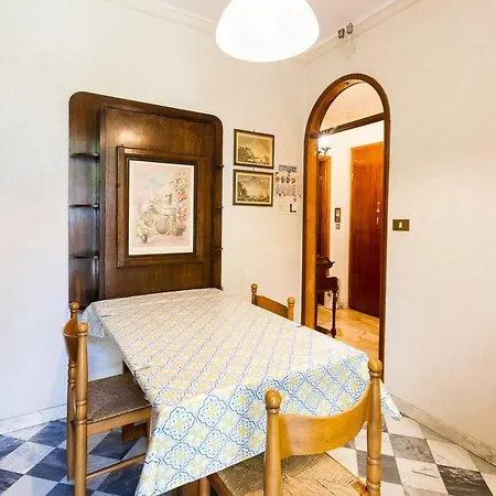 Apartment Grazioso Appartamentino A Due Passi Dalla Pista Ciclabile Con Giardino E Garage