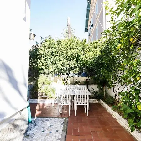 Grazioso Appartamentino A Due Passi Dalla Pista Ciclabile Con Giardino E Garage