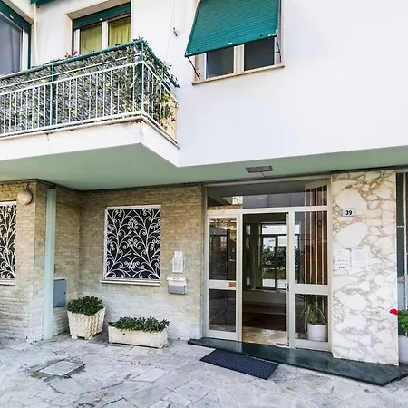 Grazioso Appartamentino A Due Passi Dalla Pista Ciclabile Con Giardino E Garage Apartment