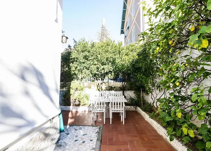 Grazioso Appartamentino A Due Passi Dalla Pista Ciclabile Con Giardino E Garage