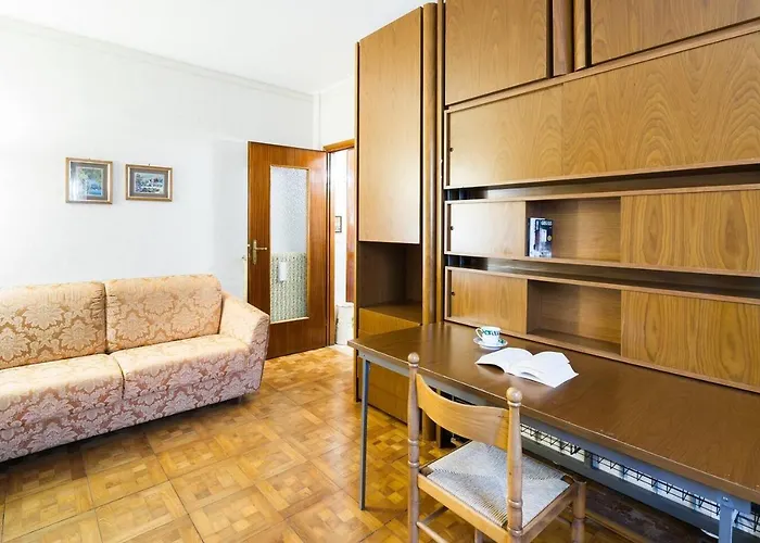 Grazioso Appartamentino A Due Passi Dalla Pista Ciclabile Con Giardino E Garage Sanremo